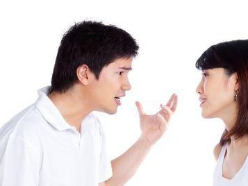 如何面对老公反复出轨的问题（重建信任，寻求解决方案）
