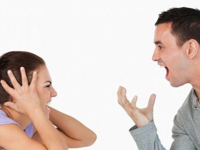 女人出轨怎么挽回家庭（掌握关键方法，让婚姻重燃爱火）