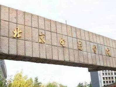 如何化解家庭心结（用爱打破隔阂，让家庭重归美好）