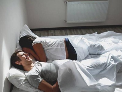 老公出轨冷淡我该怎么办（夫妻关系、感情危机、如何面对）