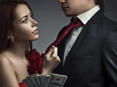 恋爱中女人最痛苦的三件事（揭开女人恋爱中的伤痛，教你如何避免）