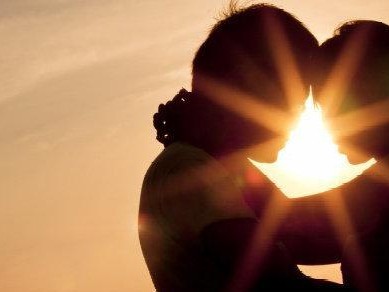 如何使用魔法挽回男友？（男友还爱你的这些表现不容错过，）