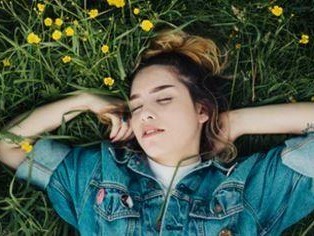 如何以射手分手挽回女友？（射手座的特点与挽回技巧，情感沟通和改变自己）