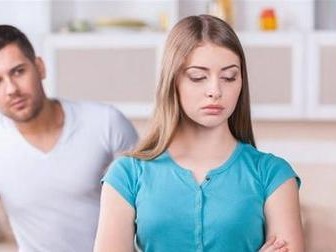 揭秘未婚女爱上已婚男的真相（3句话看相，抓住真爱的关键）