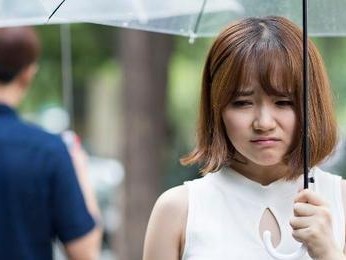 男生要分手，如何顺利挽回他的心（教你15招，让他重新爱上你）