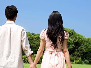 如何成功挽回异地恋前男友（15个实用技巧教你成为异地恋挽回专家）