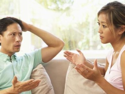 我发现老公外遇后，该如何处理？（应对老公外遇和冷淡的解决方案）