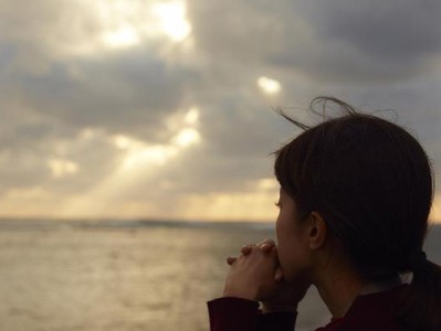 挽回女友的10大方法（以真心打动她的心灵，让爱情重新绽放）