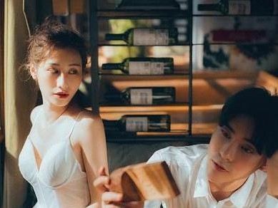 分手一年，我们还能复合吗？（重温旧爱的机会和潜在风险）