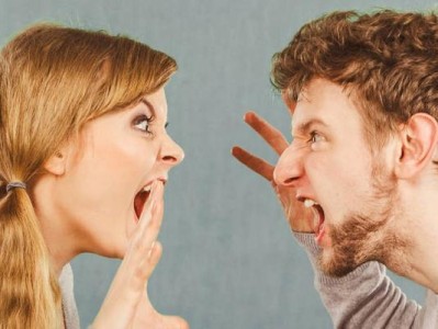 如何挽回老公想离婚的心（重拾爱情，化解危机）