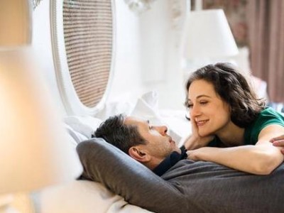 如何让夫妻感情持久（15个简单又实用的方法）