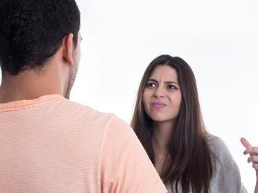 夫妻闹离婚，如何挽救？（解析夫妻离婚原因，给出有效挽回建议，让婚姻恢复美好）