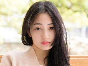 出轨媳妇能否挽回？（从夫妻关系到情感问题，探讨如何重建信任。）