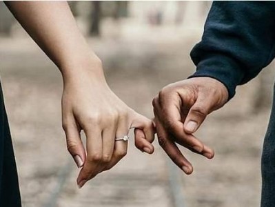 老公出轨后如何用心理技巧挽回他？（掌握这些心理学方法，让老公重回你身边）