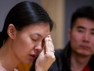 老公沉迷网聊不知悔改，我该怎么办？（控制网络成瘾，守护家庭幸福）