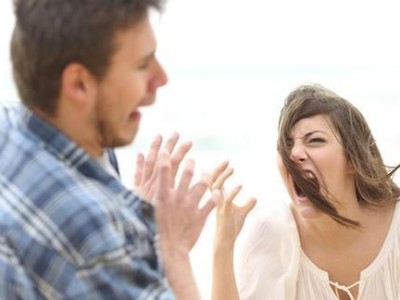 婚姻危机中如何挽救？（掌握有效技巧，让婚姻回归美好）