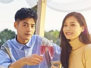 女友坚决分手后悔挽回还是放手？（挽回还是离开，如何做出正确的决定？）