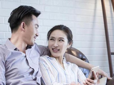 婚姻中缺失安全感，是否应该坚持？（当你的婚姻陷入无助，你该如何挽救？）