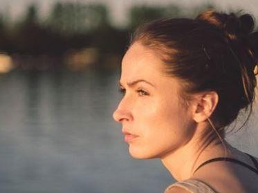 失去多年女友后，如何挽回她？（解析以多年女友移情别恋的原因及应对策略，挽回爱情的秘诀。）