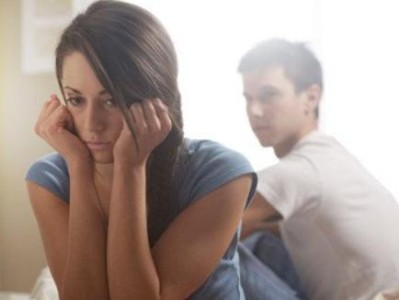 老婆出轨了，如何挽救家庭？（掌握正确的应对方式，重建信任和感情）