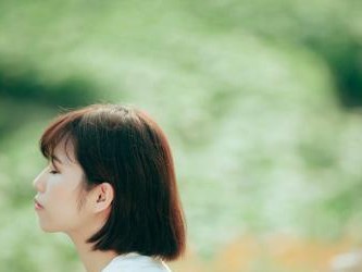 女友突然冷淡怎么办？（应对女友冷淡的10大技巧，让你恢复感情）