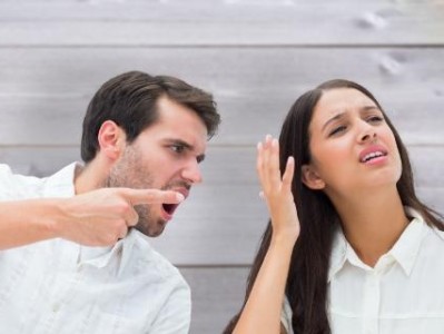 出轨的媳妇能否挽回婚姻？（重建信任的关键）