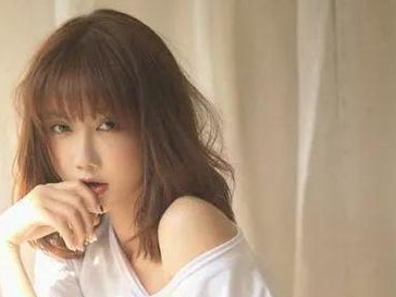 异地恋男友提出分手后，用高姿态挽回的攻略（成功挽回需要的15个技巧，让你的爱情再次燃烧）