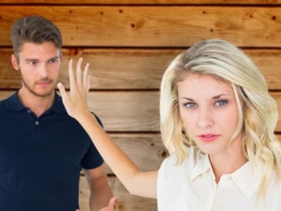离婚还是挽回？夫妻感情不和该如何选择（探讨夫妻感情不和的原因、离婚的影响、挽回的可能性和方法）